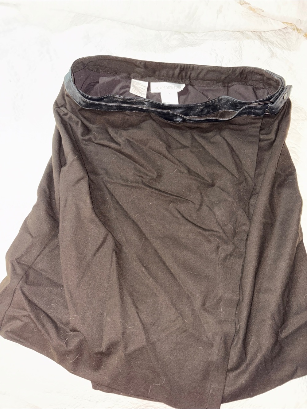 Jones New York Dark Brown Skirt with Black Belt Detail